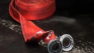 W pożarze spowodowanym spięciem w instalacji zginęło pięciu strażaków