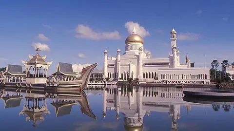 Sułtan Brunei wprowadził częściowy szariat