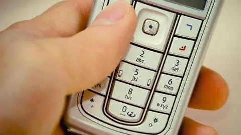 Zbierają odciski palców posiadaczy telefonów