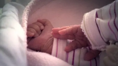 Journalists from TVN&#039;s "Czarno na Białym" exposed the black market trading in newborns in the report "Babies for sale"
