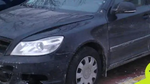 Kto rozbił służbową skodę dyrektora u Muchy?