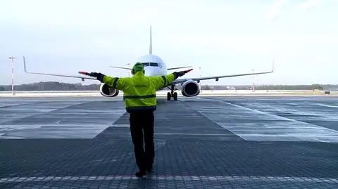 People living in the vicinity of Katowice airport complain about noise and damage to their homes