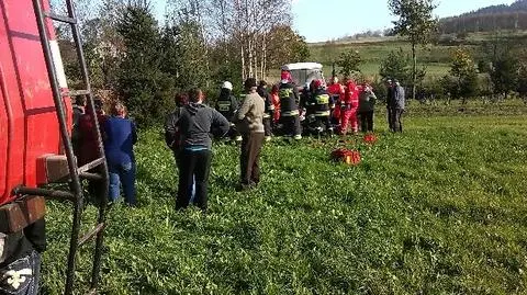 Rolnik przygnieciony przez kosiarkę. "Jest w stanie krytycznym"