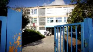 Nauczycielka, która zdjęła krzyż ze ściany w pokoju nauczycielskim rozpętała burzę