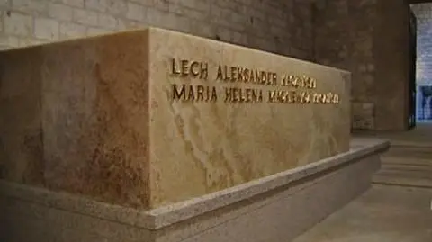 "Polskę jednoczy grób Kaczyńskiego"