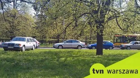 Majówka rozpoczęta, ale Warszawa 
w korkach