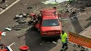 Pięć osób zginęło w wypadku, do którego doszło podczas ucieczki samochodu osobowego przed policyjnym pościgiem na jednej z brytyjskich autostrad. (APTN)