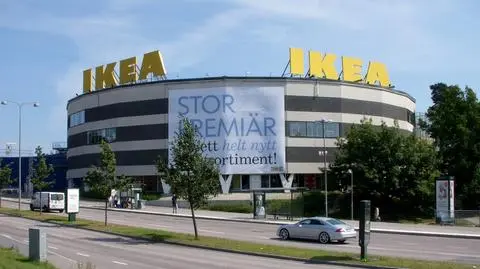 Więźniowie NRD za "głodowe stawki" robili meble IKEA?
