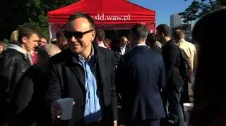 SLD rozdaje kawę na ulicach Warszawy