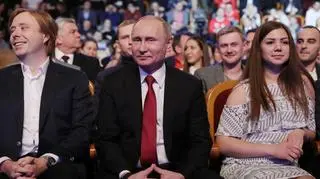 Putin przed wyborami ociepla swój wizerunek (materiał "Faktów z Zagranicy" z 7
