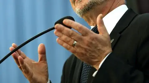 Drugi dzień konferencji smoleńskiej. Zdjęcia ofiar, opis sekcji zwłok, teza o "serii eksplozji"