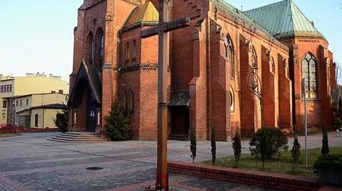 Pijany ksiądz w aquaparku. Wyprosili go z basenu, wsiadł za kierownicę