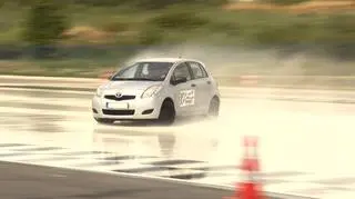 08.11 | Wszyscy nowi kierowcy będą musieli zaliczyć jazdę na płycie poślizgowej. W Polsce nie ma tylu ośrodków szkolenia