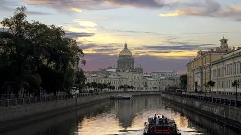 Kult Achmata Kadyrowa. Most w Petersburgu