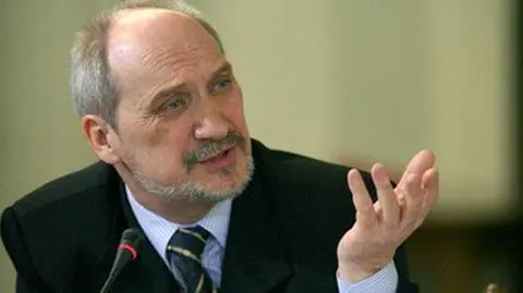 Macierewicz nieporuszony depeszą. "Nie czytałem"