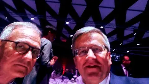 Andrzej Byrt z Bronisławem Komorowskim podczas ceremonii przyznania Nagrody Gospodarczej Prezydenta RP