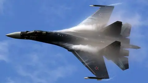 Myśliwce Su-35 to nowoczesne rosyjskie samoloty wojskowe