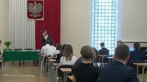 Syreny zawyją w czasie egzamin w Warszawie i Poznaniu