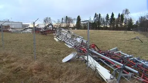 W Rekowie wiatr przewrócił maszt nadawczy