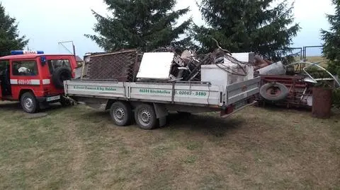 Zbierają złom na nowe kombinezony. Strażacy wzięli sprawy we własne ręce