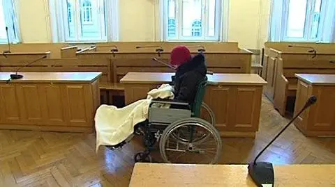 Zabiła tłuczkiem do mięsa. Cały czas milczy
