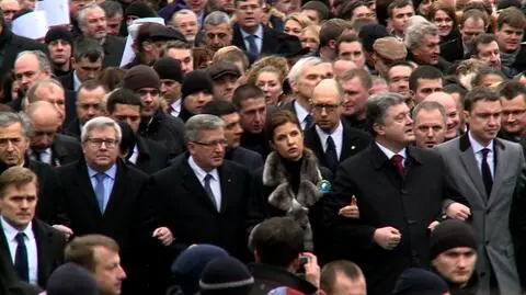 Pod rękę z Komorowskim