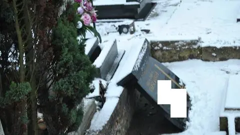 Zniszczyli płyty nagrobne 