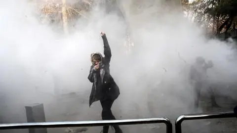 Iran. Protesty trwają, obrady parlamentu za zamkniętymi drzwiami