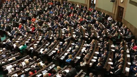 Przegląd prasy: Sejm szczelny, jak nigdy. Bez telefonów i podsłuchów 