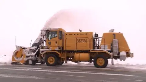 Salt Lake City. Tak lotnisko walczy ze śniegiem