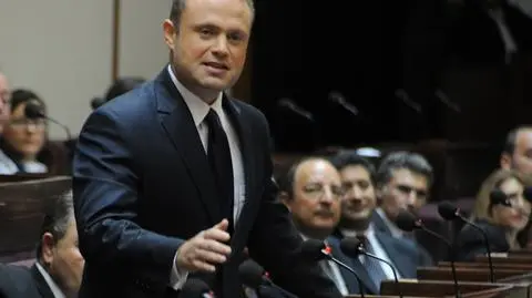 Premier Muscat odpiera zarzuty. Na wideo z Donaldem Tuskiem (09.03.2017)