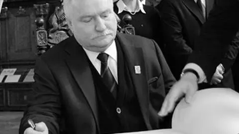 W księdze kondolencyjnej Wałęsa się tylko podpisał