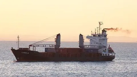 Piraci uwolnili frachtowiec
