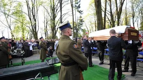 Pogrzeb płk. Zygmunta Szendzielarza "Łupaszki"