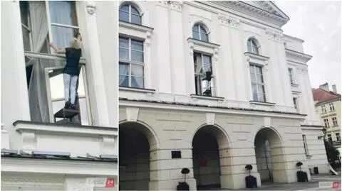 Niebezpieczne mycie okien w urzędzie miasta w Kaliszu