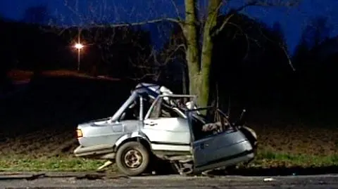 Tir zmiażdżył volkswagena