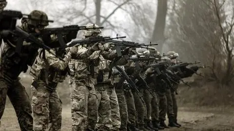 Sąd Najwyższy zajął się kwestią osób transpłciowych w armii USA. Wideo archiwalne