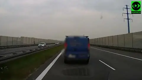 Karetka na sygnale, korytarza życia nie ma. "To codzienność"