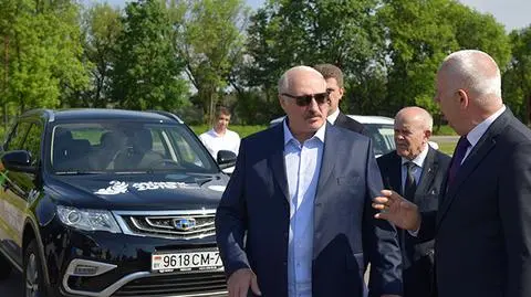 Łukaszenka lubi udzielać rad urzędnikom. Na nagraniu: prezydent z wizytą roboczą w obwodzie mińskim  
