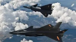 Chińczycy dokonują olbrzymich postępów na Ziemi i w powietrzu