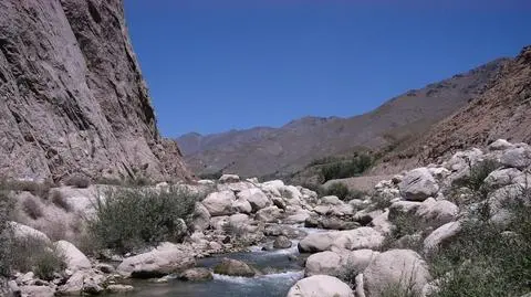 Samolot ISAF uderzył w górę i wybuchł