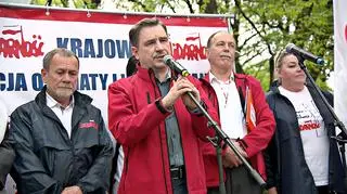 Komisja Krajowa "Solidarności" broni Piotra Dudę