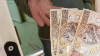 Mężczyzna powiedział w banku, że potrzebuje pieniędzy na pogrzeb 