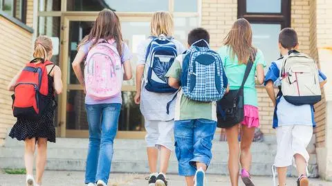 Ile małe dzieci powinny korzystać ze smartfonów?