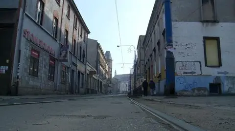 Policjant strzelił do mężczyzny z siekierą. Kula raniła 16-latkę