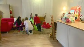 Przewijanie dzieci w lokalu: dopuszczalne czy karygodne?