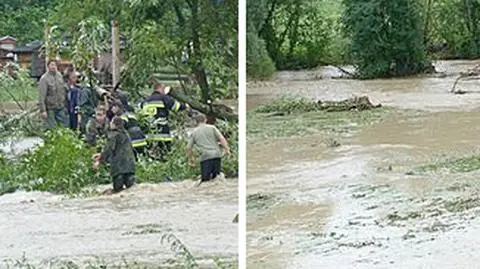 Ciągle pada i zalewa. 
 "Ile jeszcze?"