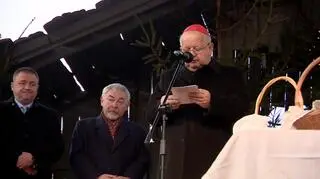 Kardynał Dziwisz powiedział, że "obserwuje z niepokojem pogłębiające się podziały w naszym społeczeństwie" 