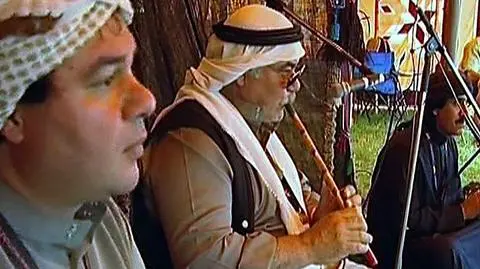 Grają na wojennych śmieciach