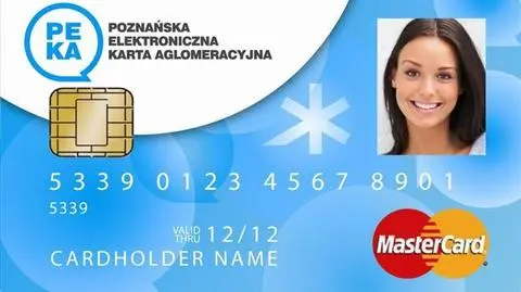 Poznaniacy w kolejkach po nowe karty 
